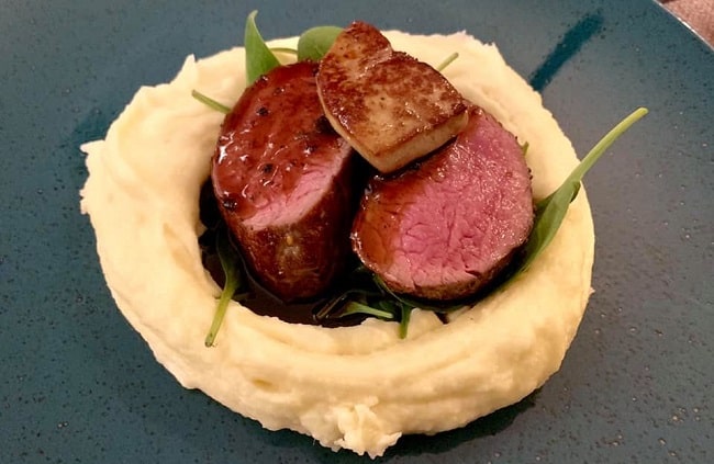 פילה עגל עם כבד אווז